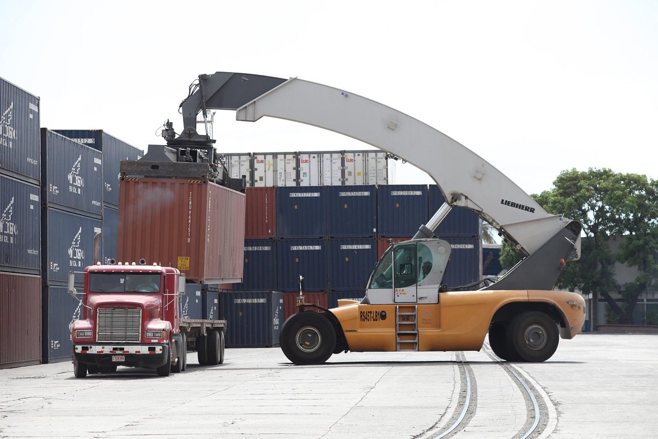 truck-crane-2582041_1280